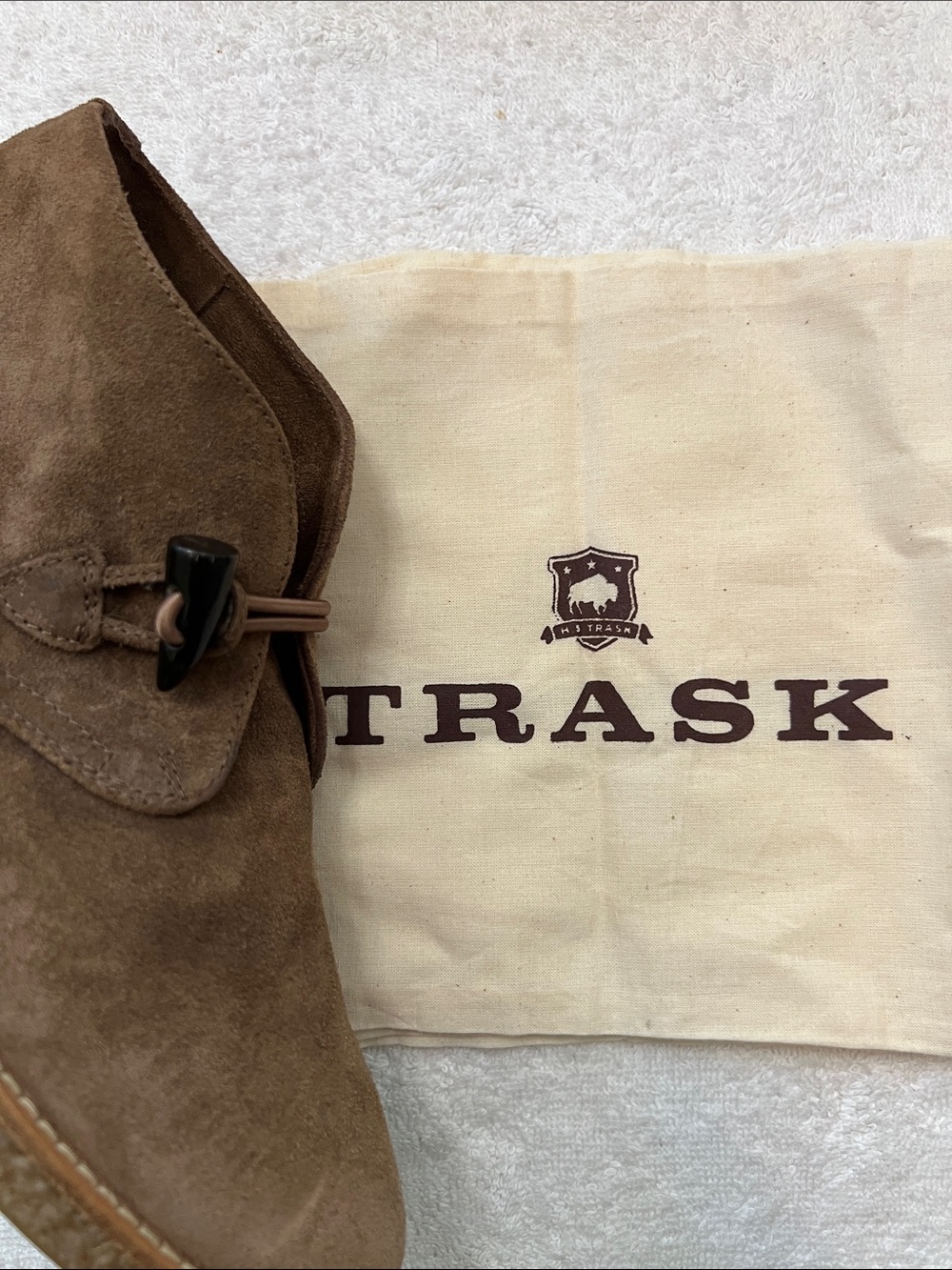 Rare H.S. Trask Dark Taupe Suede Women’s Chukka Ankle Boots, Size 8